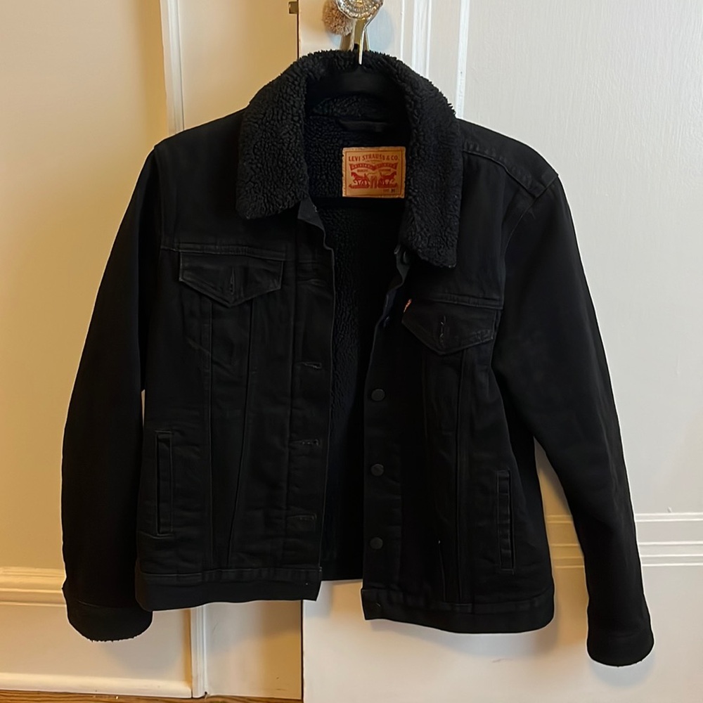Black Levi Denim Jacker with Sherpa Lining